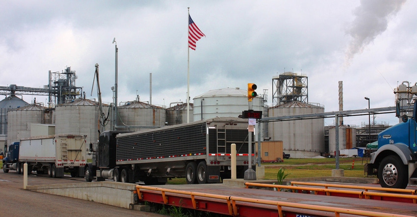 Ag retailers urge delay in trucking logging requirements Ag retailers urge delay in trucking logging requirements