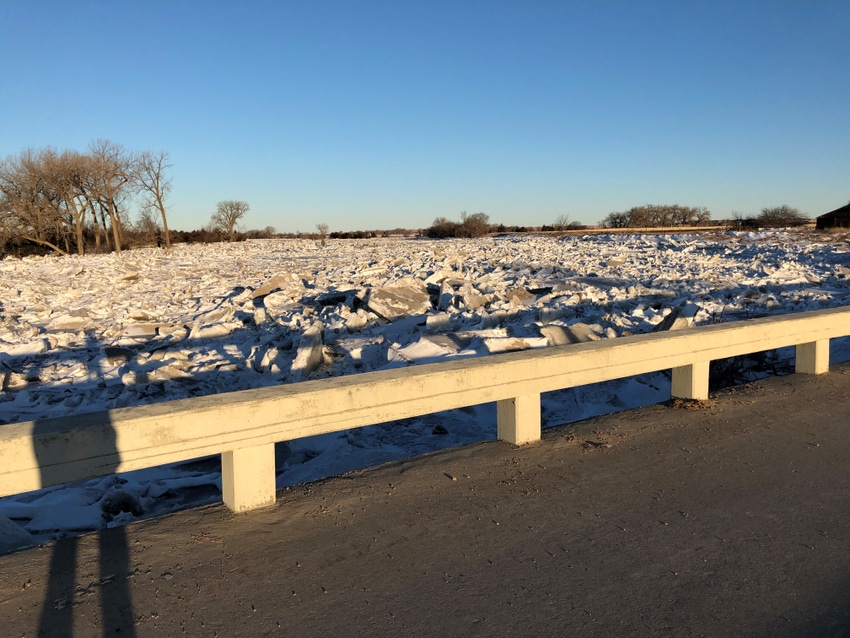 Ice dam 1 Troy Smith.jpg Ice dam 1 Troy Smith.jpg