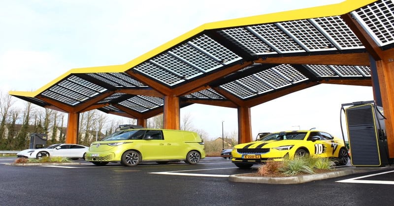 Fastned completes ultra-rapid charging hub in Northern Ireland