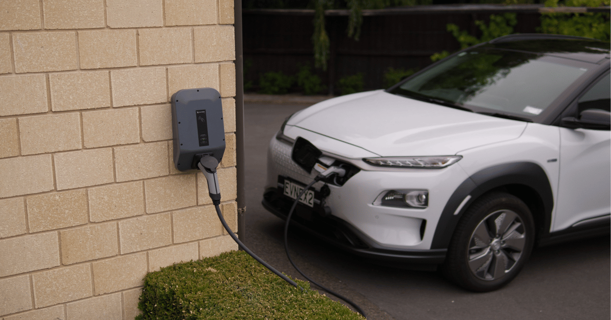 Schneider Electric launches residential EV charger in Canada