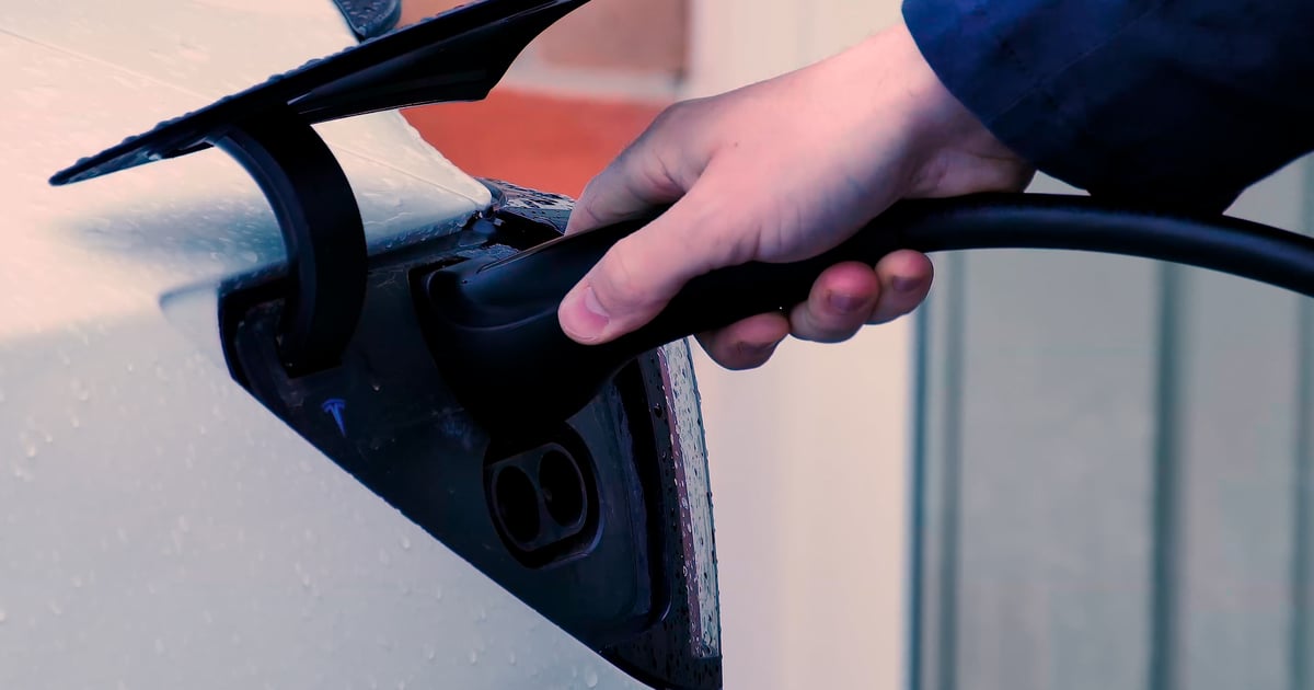 ai-managed-ev-charging-sees-42-drop-in-electricity-use