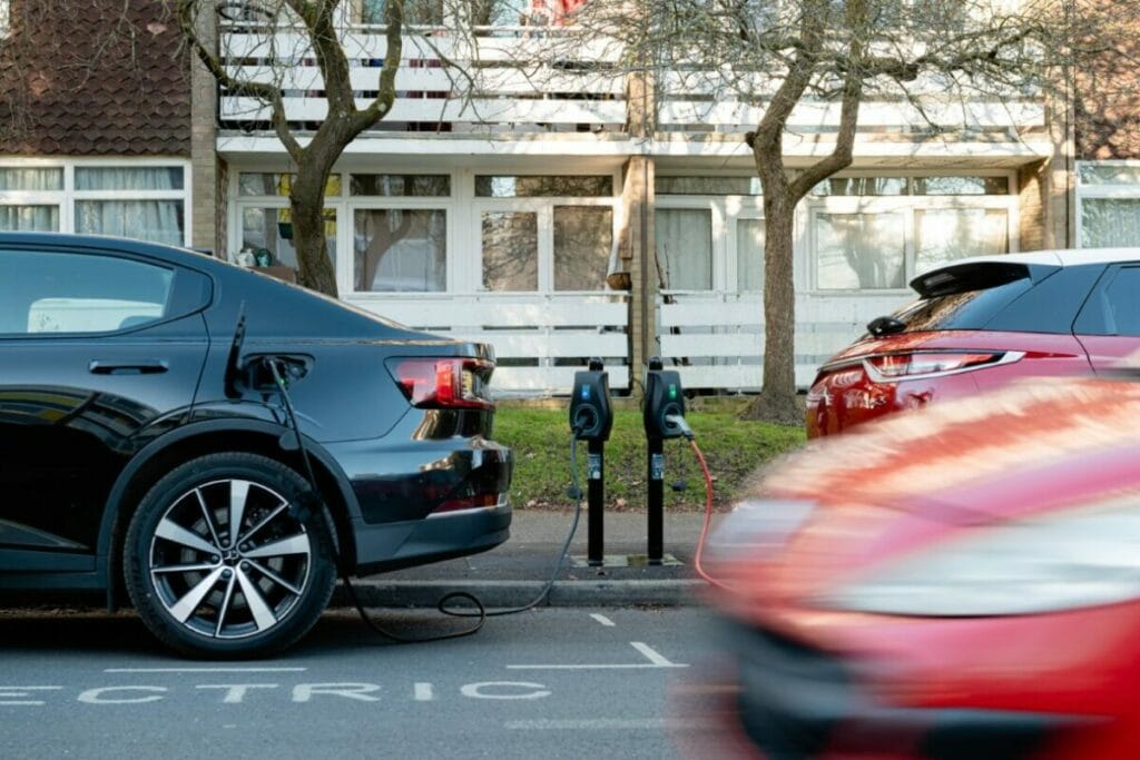 ‘First of its kind’ smart charging rollout for EVs