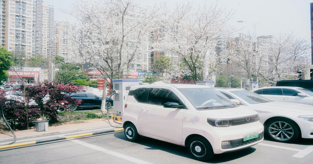 China announces 2027 target for 100,000 high-speed EV chargers