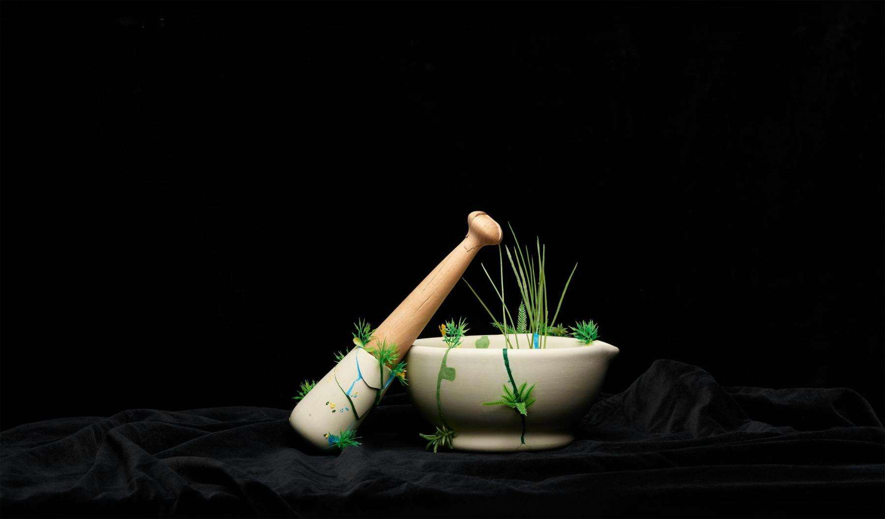 Mortero y bowl El arte del Kintsugi y la depresión