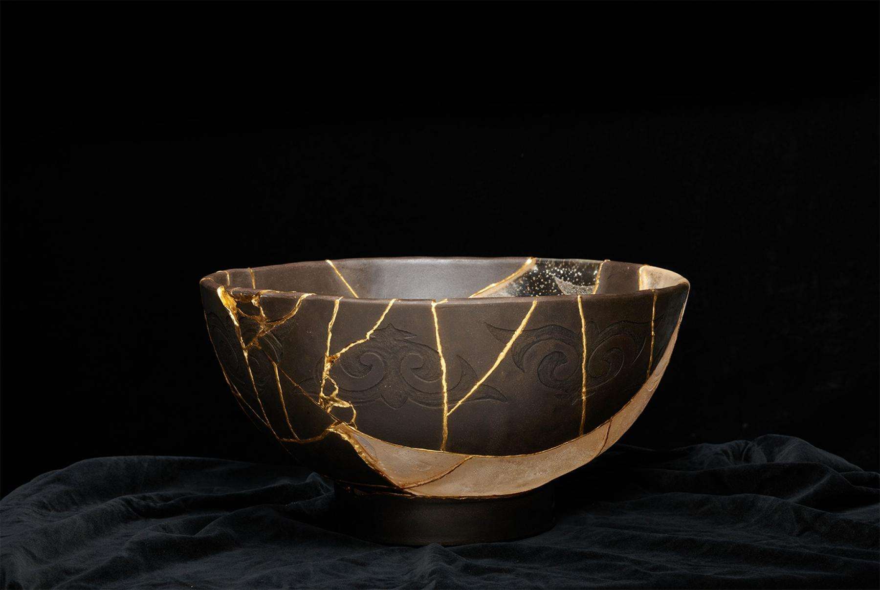 Bowl reparado con el arte del Kintsugi El arte del Kintsugi y sus similitudes con la depresión