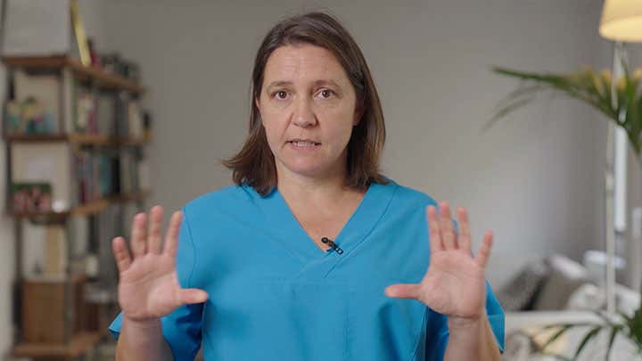 Ejercicios para mejorar el suelo pelvico femenino.