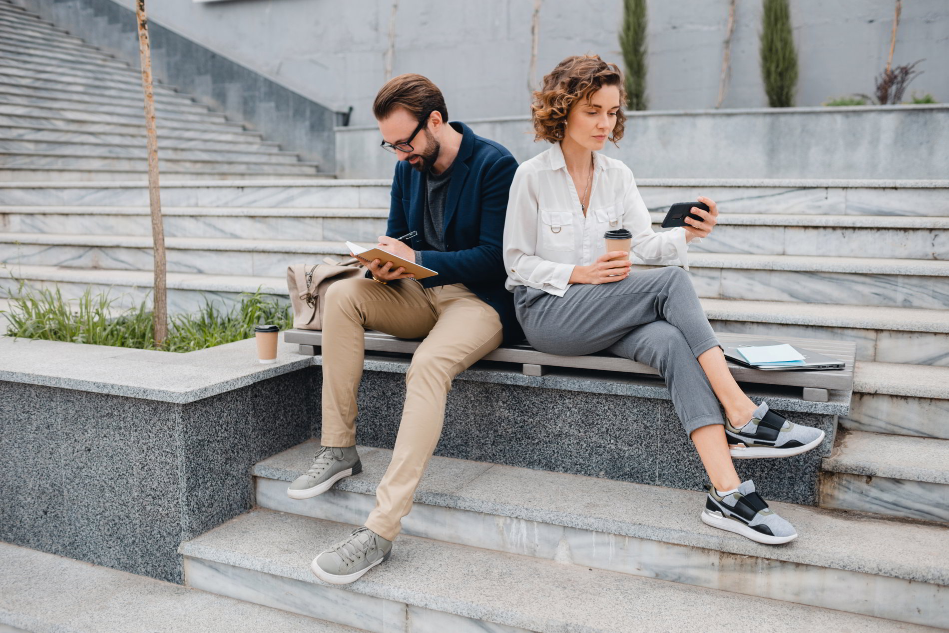 La colitis ulcerosa no distingue entre sexo masculino o femenino, ambos pueden padecer la enfermedad