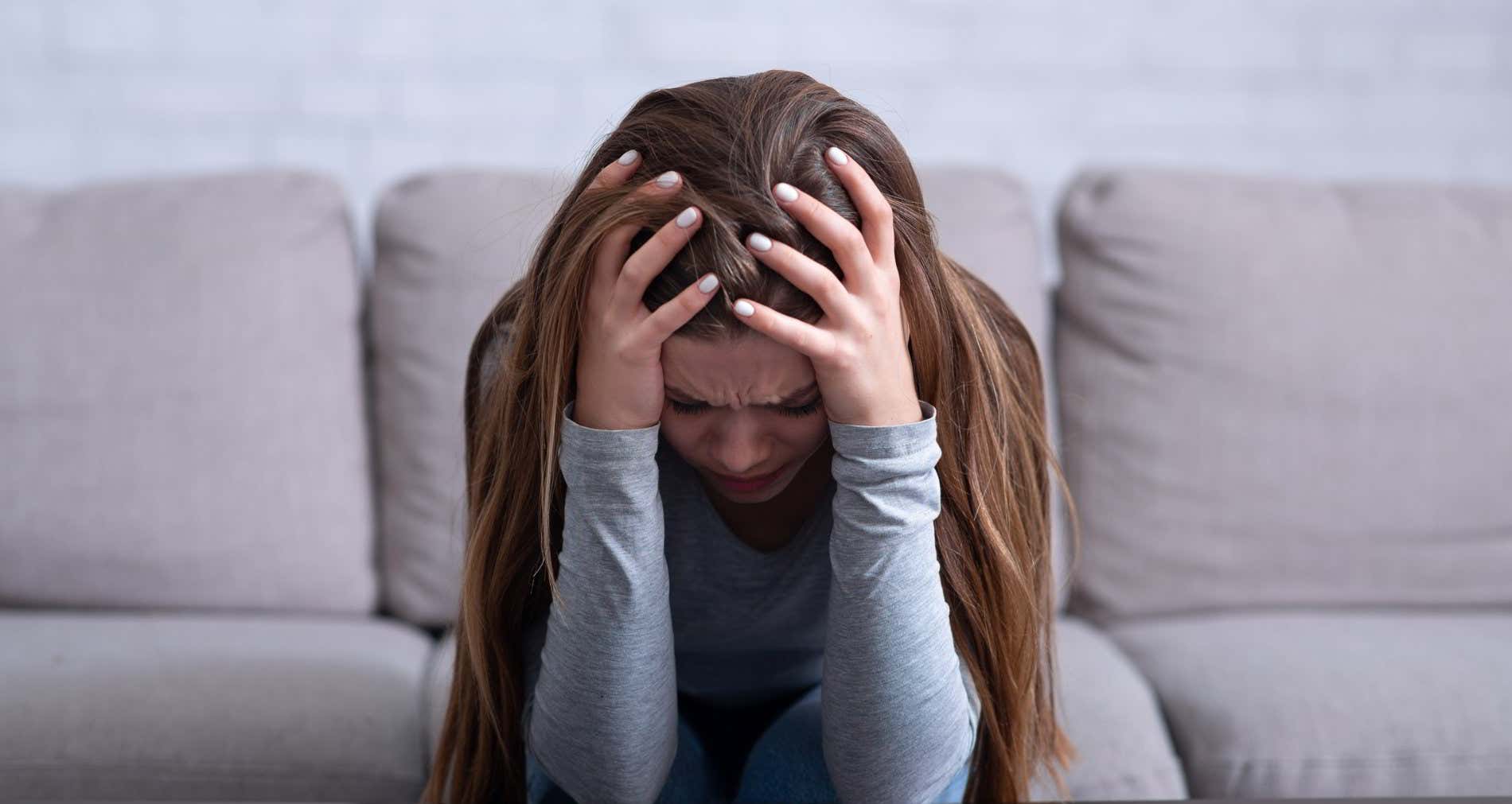 Existe el riesgo de suicidio en algunas personas con esquizofrenia