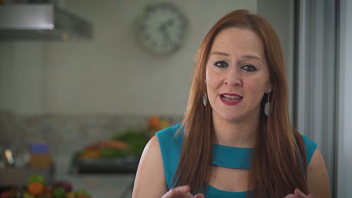 Nutricionista hablando de la sal en la dieta