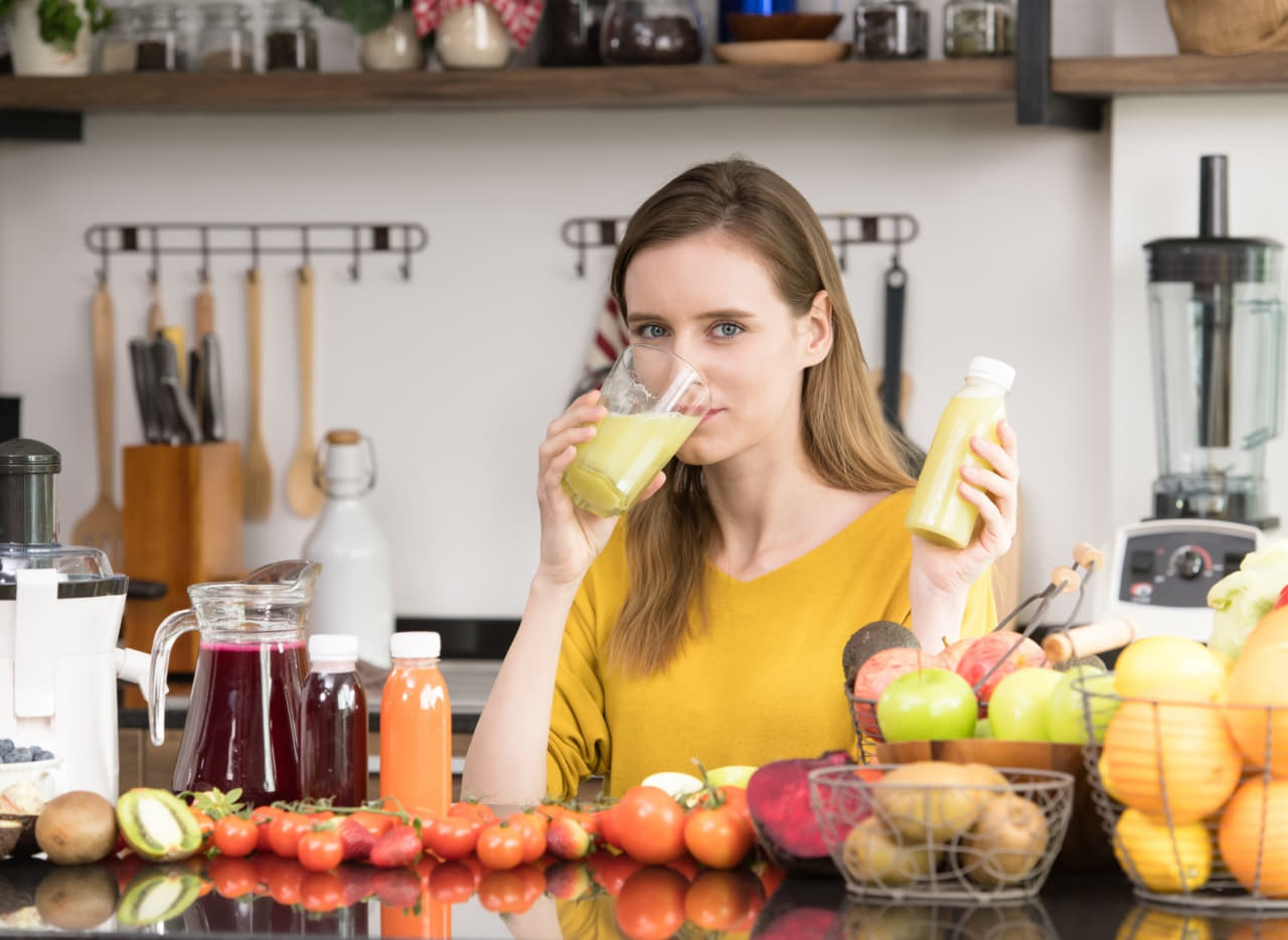 El tratamiento farmacológico se suele combinar con tratamiento dietético, que deberá establecerse a la medida de cada paciente con enfermedad de Crohn