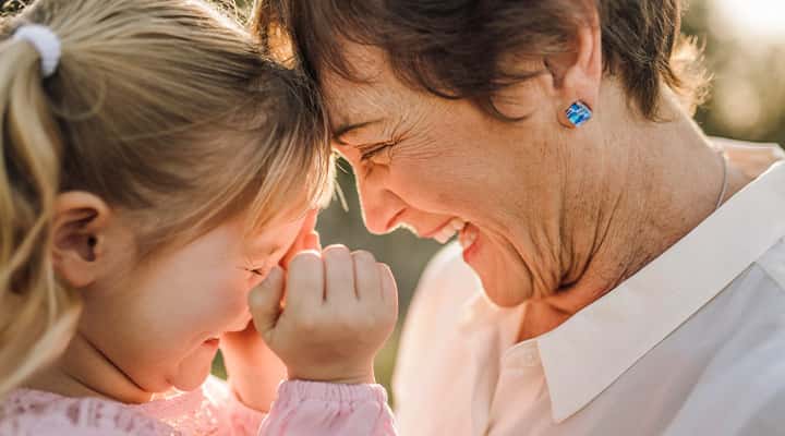 Testimonios de una abuela con su nieta