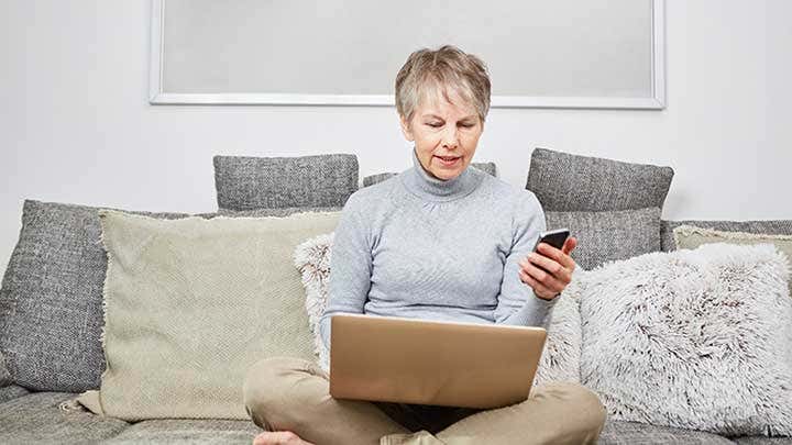 Jornada “Mayores y Brecha Digital” organizada por la Plataforma de Mayores y Pensionistas.