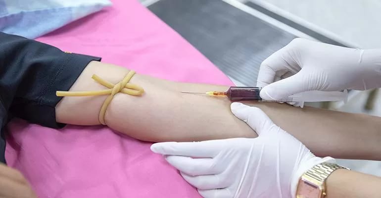 Blood transfusion.jpg Blood transfusion.jpg