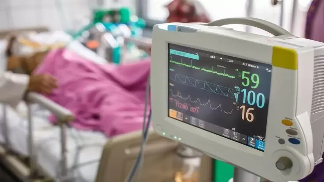 mechanical ventilator