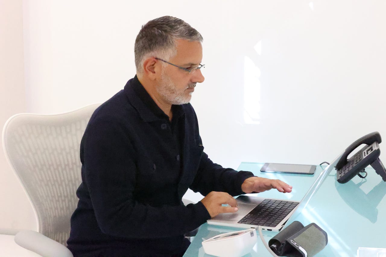 PAUL8483-min.jpg PAUL8483-min.jpg