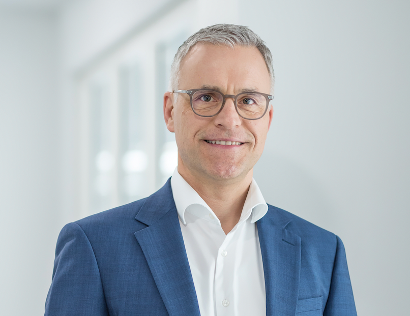 Prof._Hanno_J._Bolz.png Prof._Hanno_J._Bolz.png