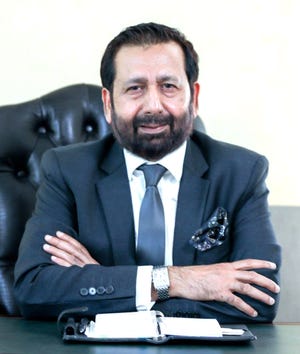 Dr._Raza_Siddiqui_0.jpeg Dr._Raza_Siddiqui_0.jpeg