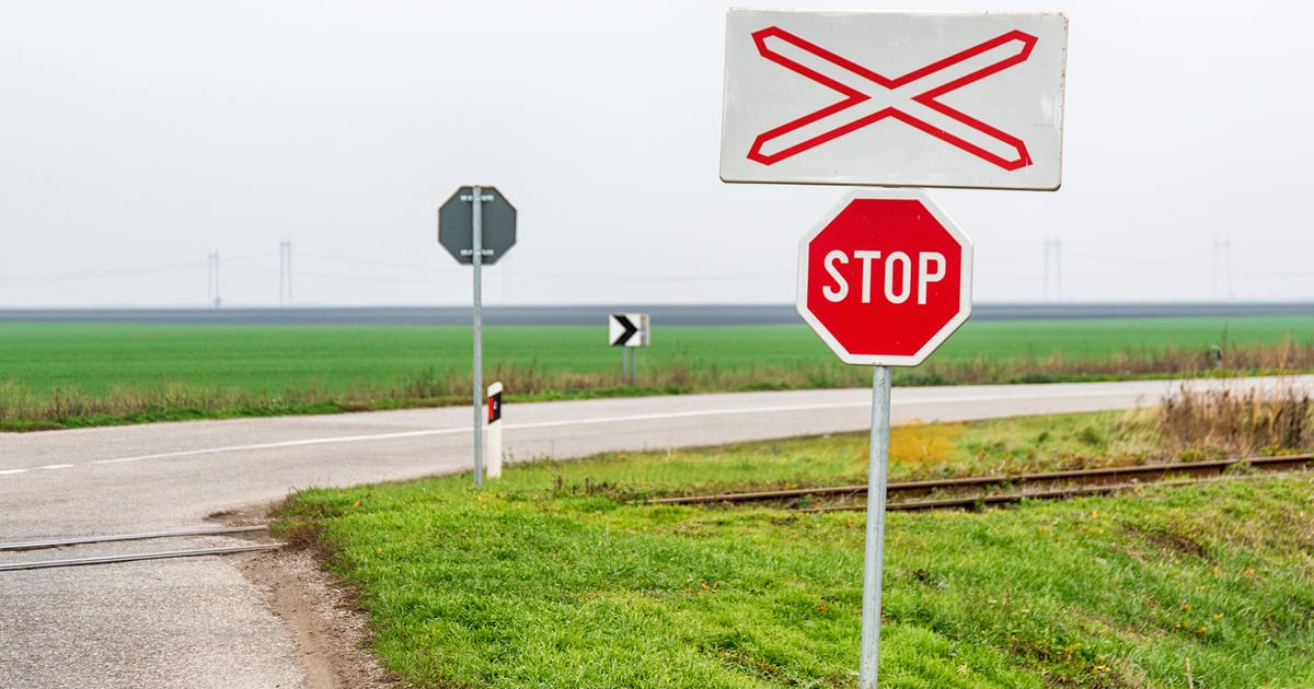 Stop Sign Bad Example Virginia Court Weighs in on Sanitation Worker’s Liability for Ignoring ...