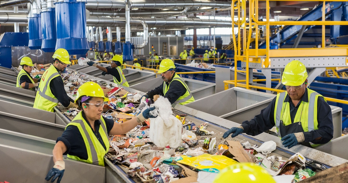 EDCO Opens New Recycling Facility in Escondido, Calif.