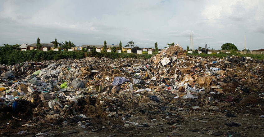 nigeria waste site MR1540.jpg