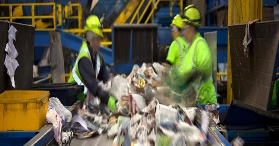 3 Ways to Avoid Recycling Contamination