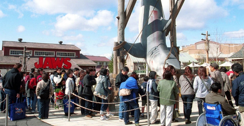 Tourists Mistake Waste Incineration Plant with Universal Studios Japan