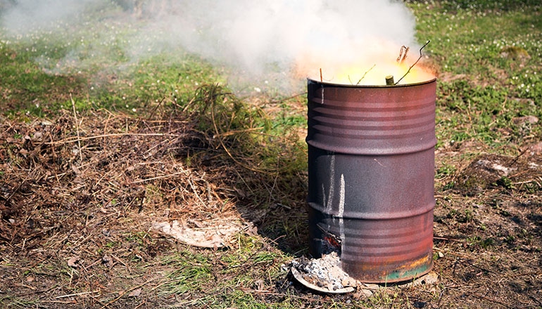 backyard-trash-burning-2.jpg backyard-trash-burning-2.jpg