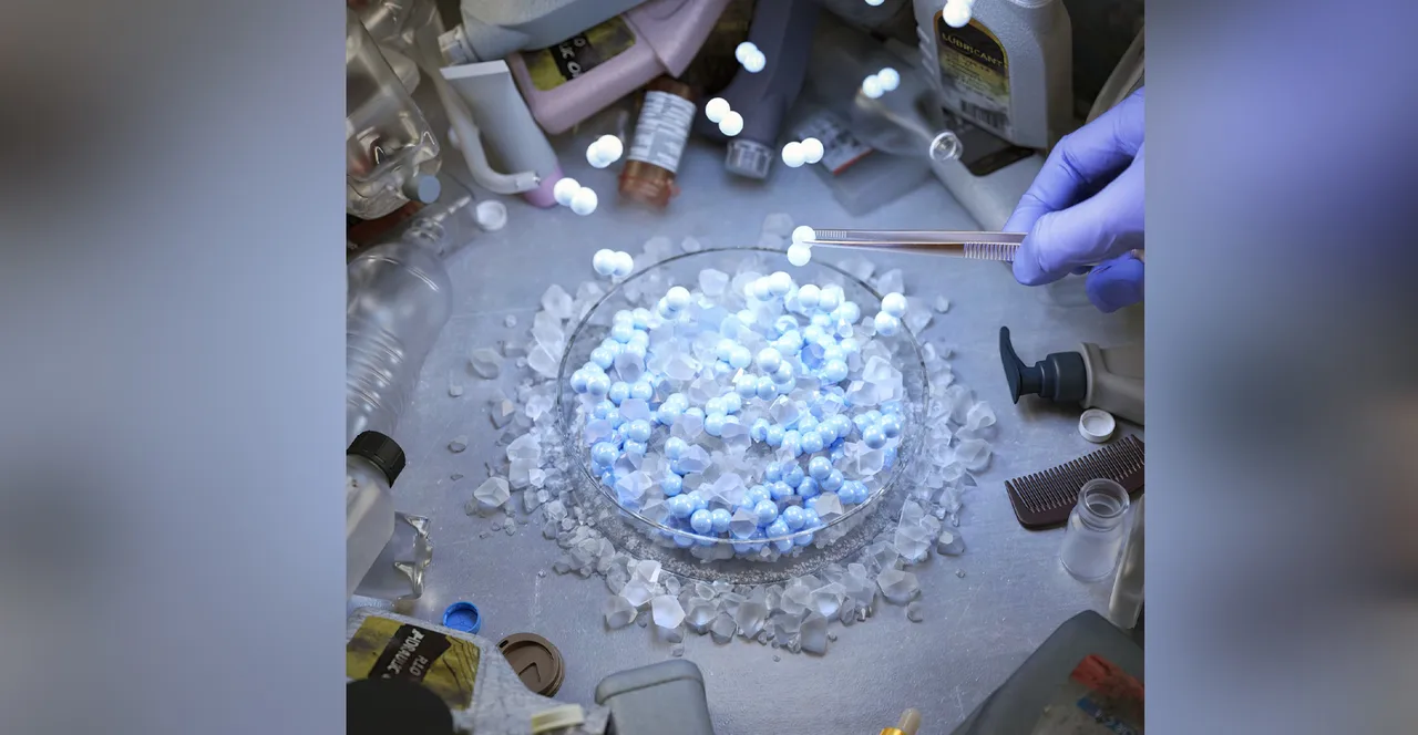 Mixed plastics to hydrogen. Mixed plastics to hydrogen.