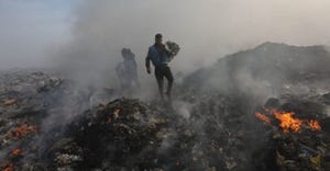 gaza landfill fire MR1540.jpg