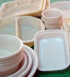 Connecticut Environmental Officials are Begging: Keep Black Plastic Takeout Containers Out of Recycling Bins