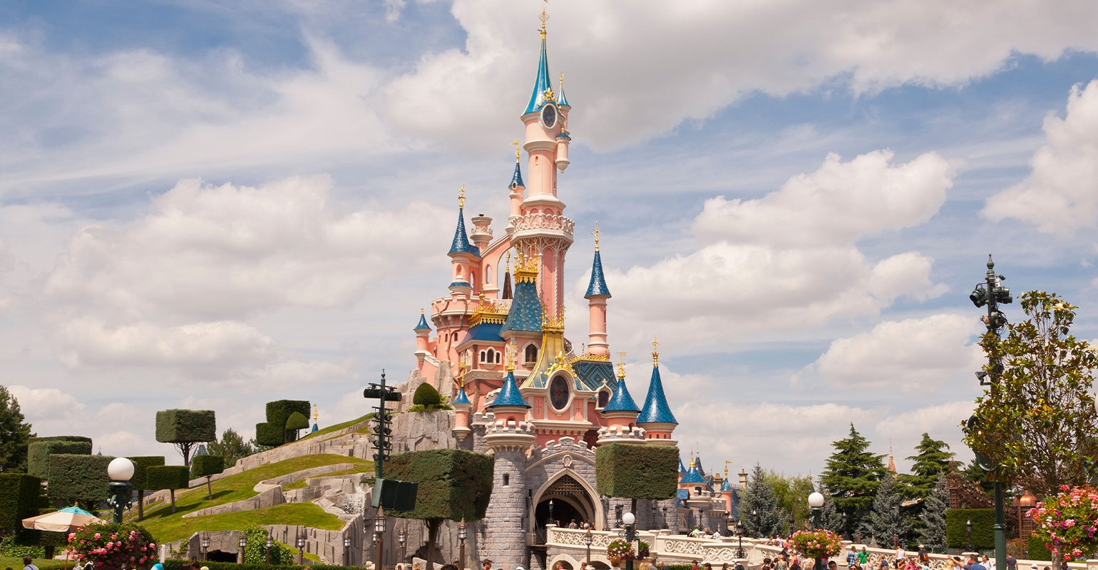 Seine-et-Marne : Disneyland Paris recycle la bâche du château en