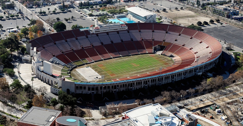 USC stadium flyover MR1540.jpg