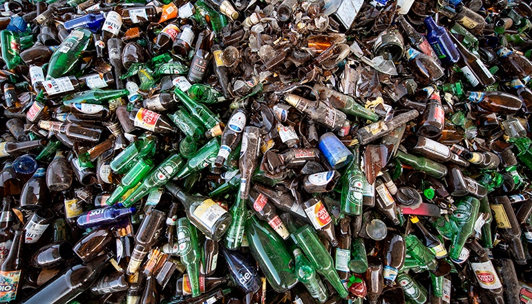 Glass Recyclers Struggle to “Feed” Beverage Packaging Manufacturers