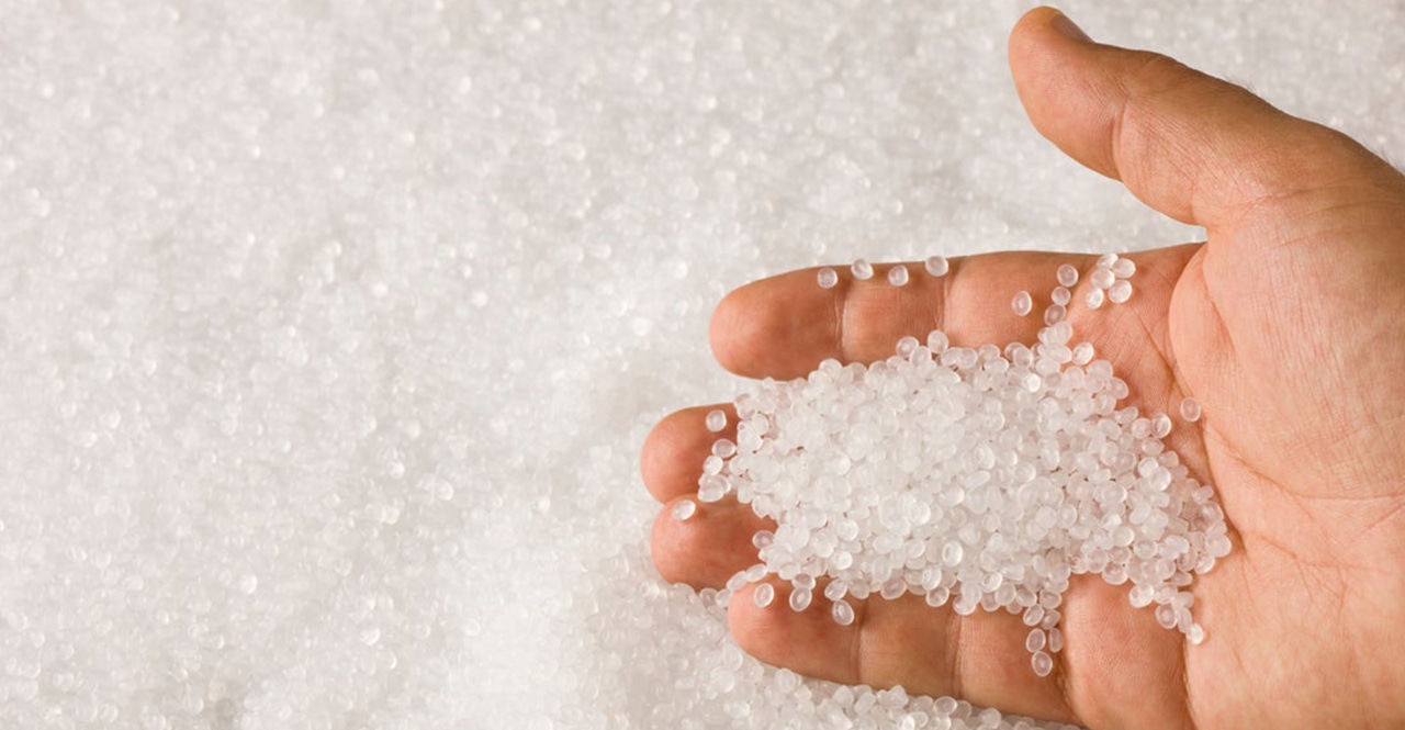 plasticpelltsfeat.png plasticpelltsfeat.png