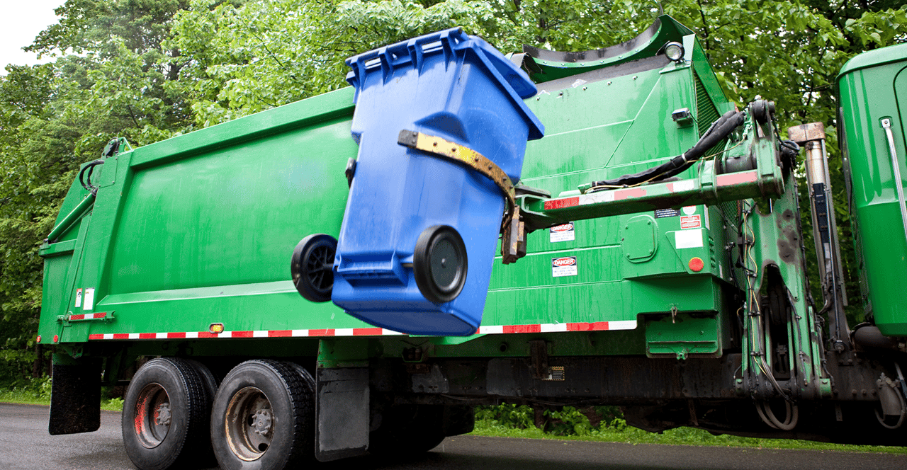 How to Keep Trash Cans from Tipping Over: Simple Solutions