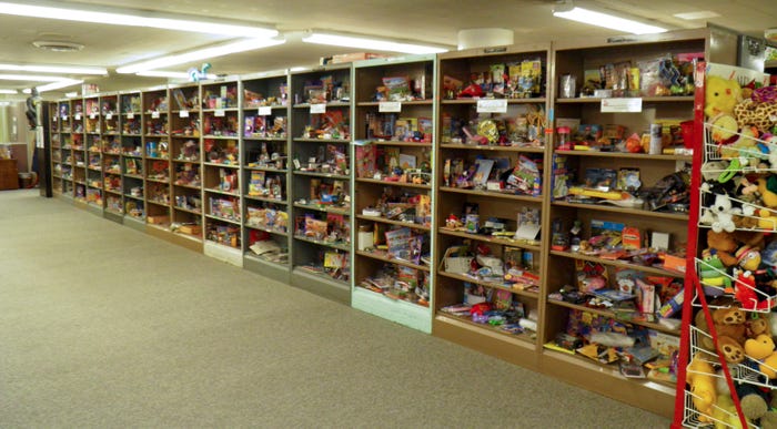 toy-library-shelves_0.jpg