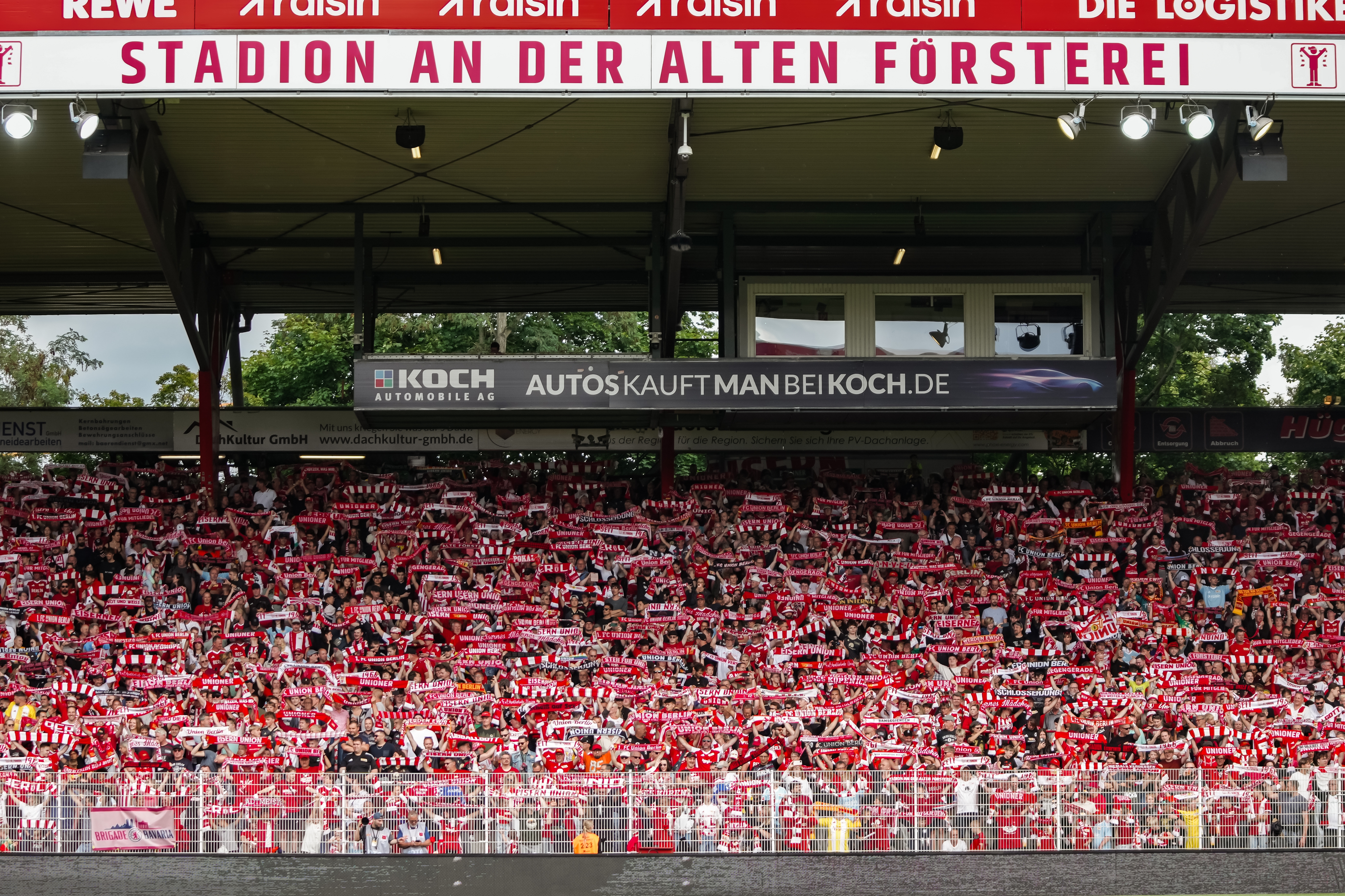 Raisin DE - VIP Ticket Gewinnspiel Union Berlin vs Bayern München