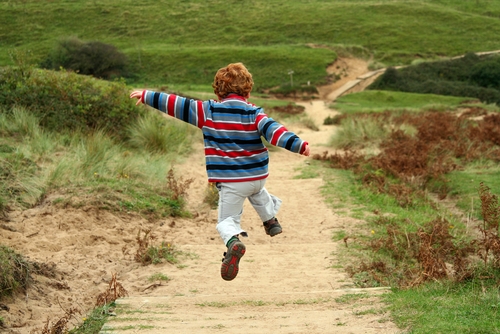 Raisin IE-Child running