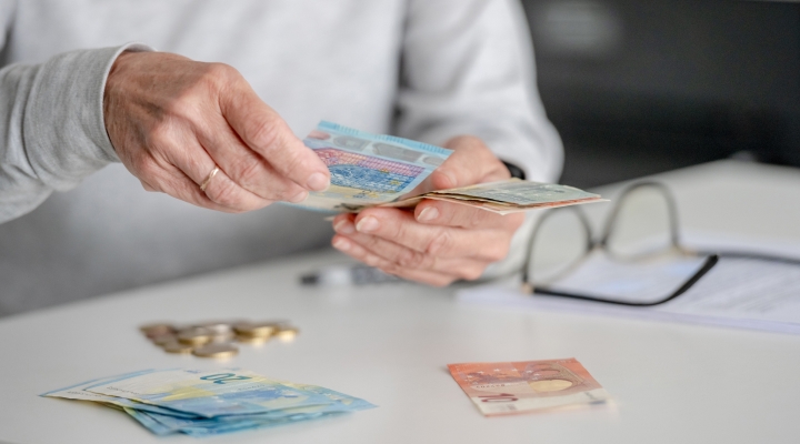 Raisin_FR_CLICKABLE-CARDS_Money_05.jpg