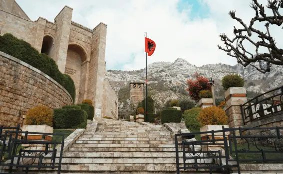 Tirana, Albaina Skanderbeg Square