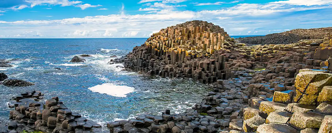giants-causeway-belfast-ireland.webp