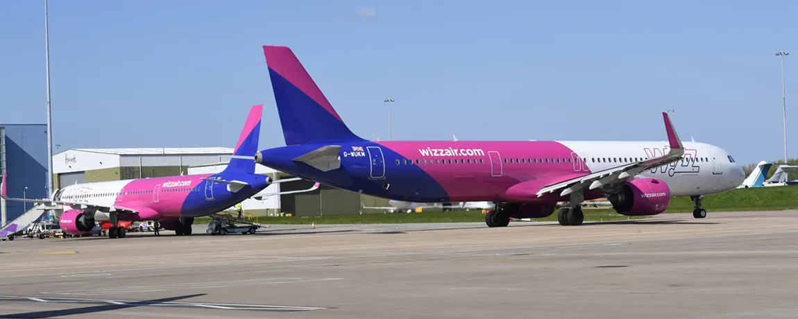 wizz-aeroplane-preparing-for-take-off.webp