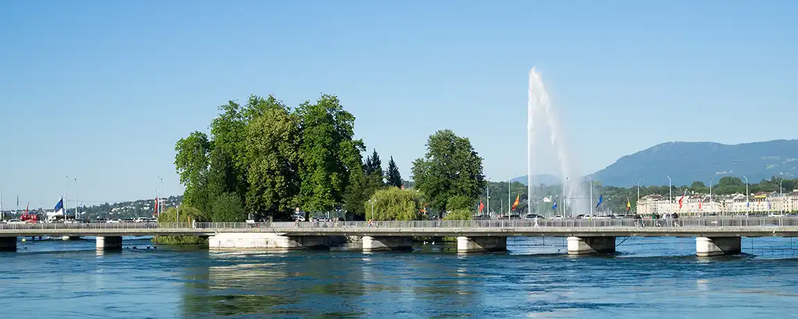 Jet d'Eau the famous water fountain in Geneva Switzerland.webp