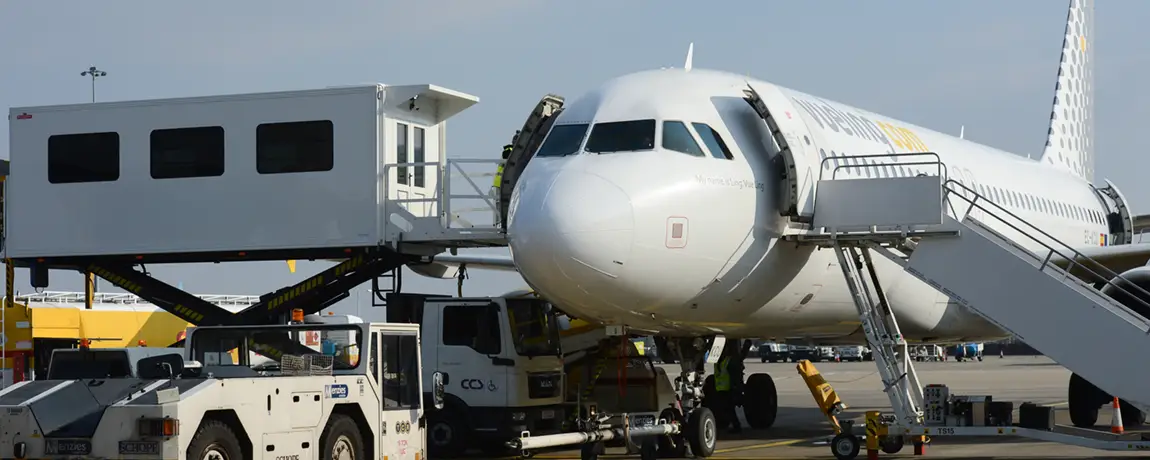 ambulift to and from aircraft image