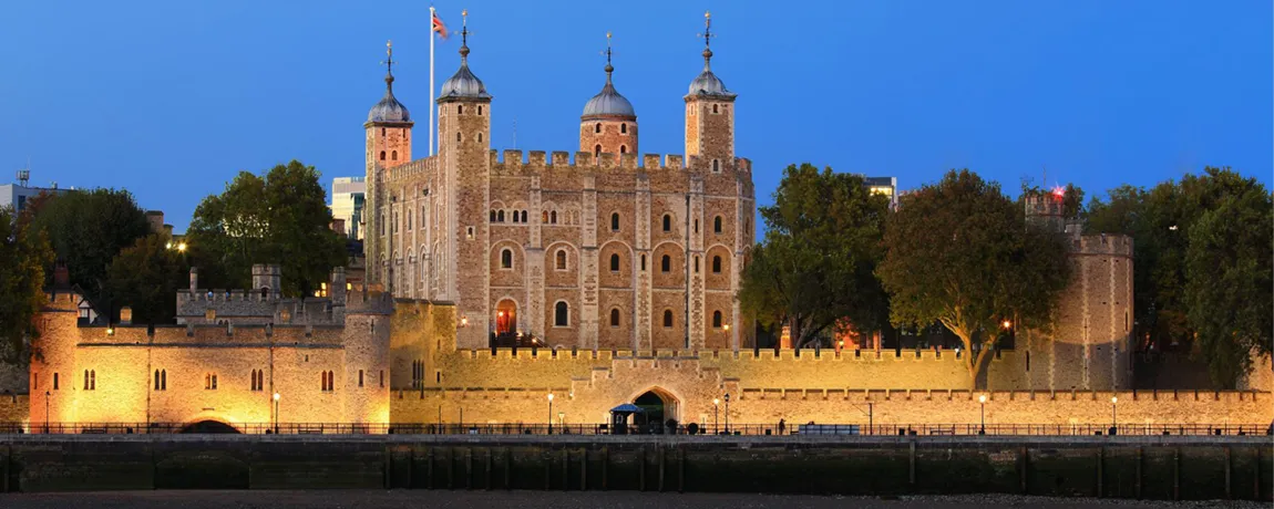 tower-of-london-at-twilight-london-england.webp