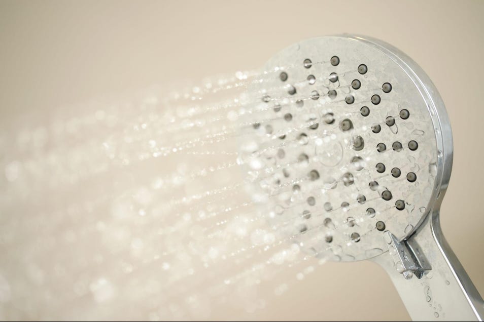 How to Remove Calcium Buildup From Shower Head
