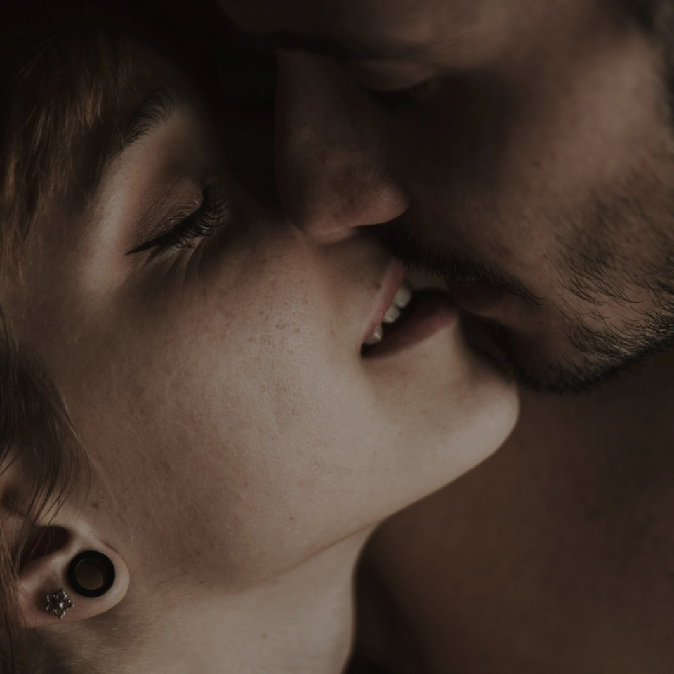 Close-up of a couple kissing