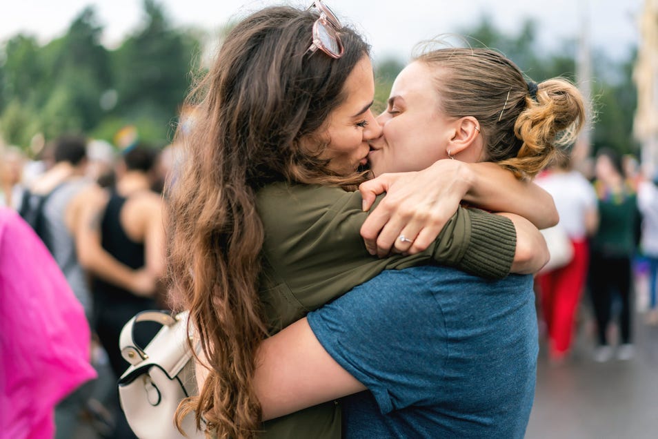 5 things that belong on your summer sex bucket list