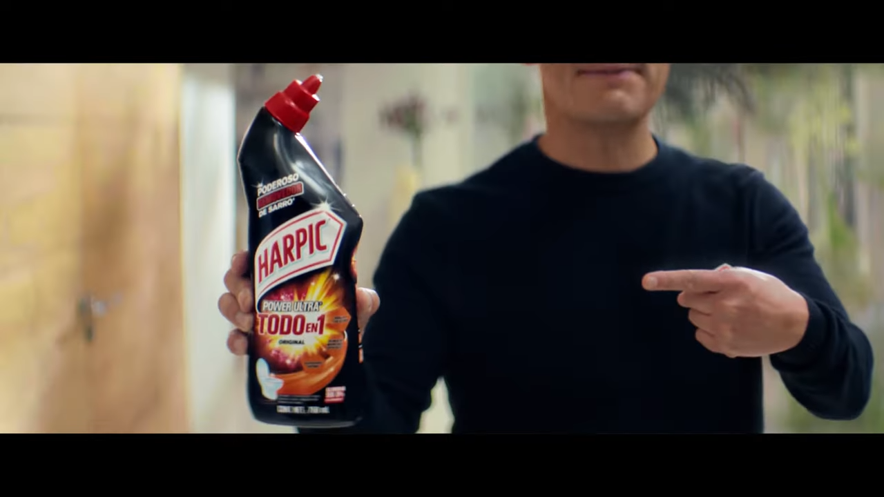 Logremos baños dignos con Harpic