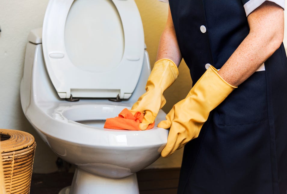 How to Keep Toilet Bowl Clean With Minimal Scrubbing
